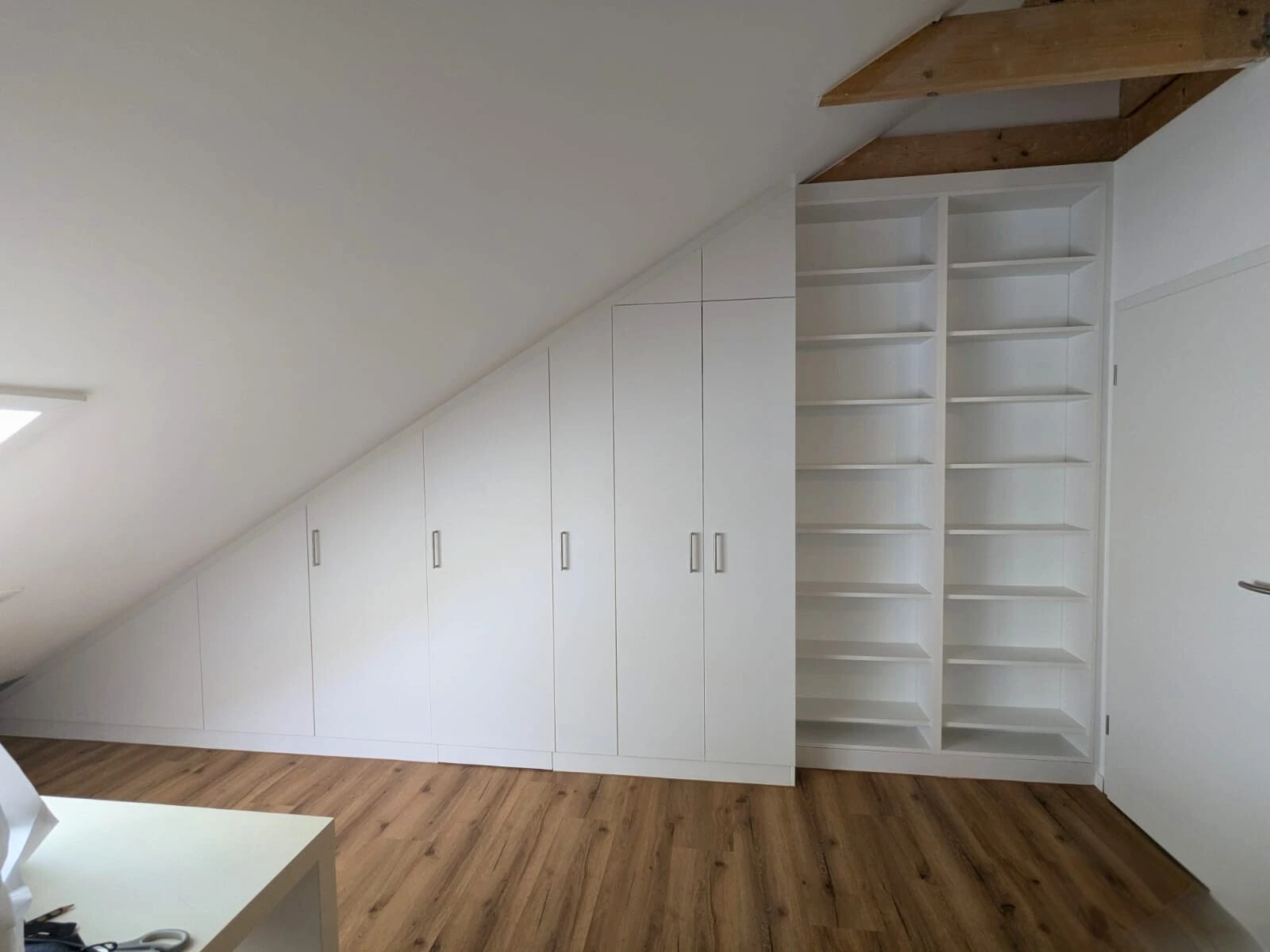 Maßgefertigter Dachschrägenschrank nach Maß im Schlafzimmer in Schwäbisch Hall